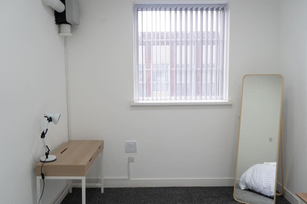 Stylish 1 Bed Apartment In Newly Refurbished Building W/ Parking & Wi-Fi Birmingham Zewnętrze zdjęcie