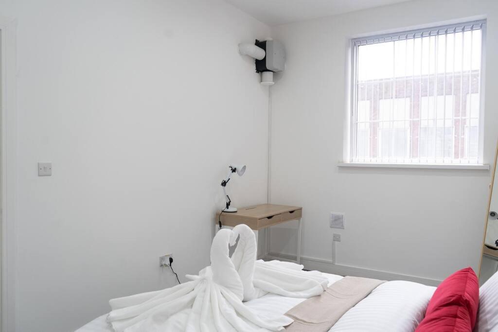 Stylish 1 Bed Apartment In Newly Refurbished Building W/ Parking & Wi-Fi Birmingham Zewnętrze zdjęcie